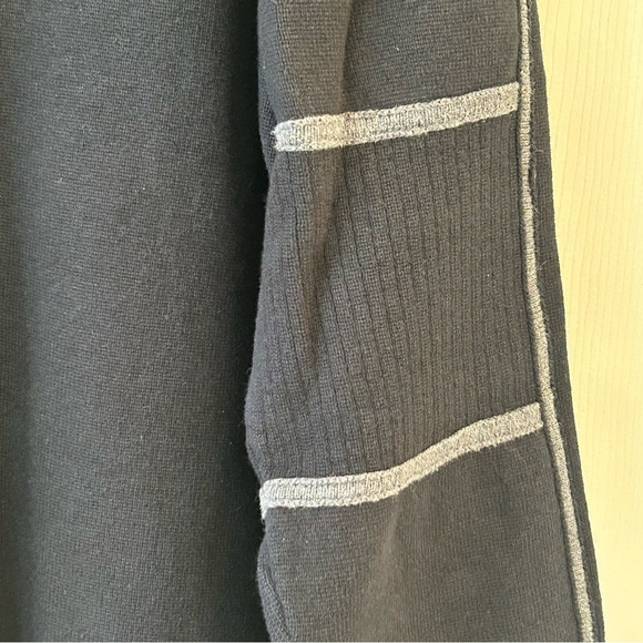 Black and Gray Zip Up Sweater Cozy and Classic - Picture 2 of 9